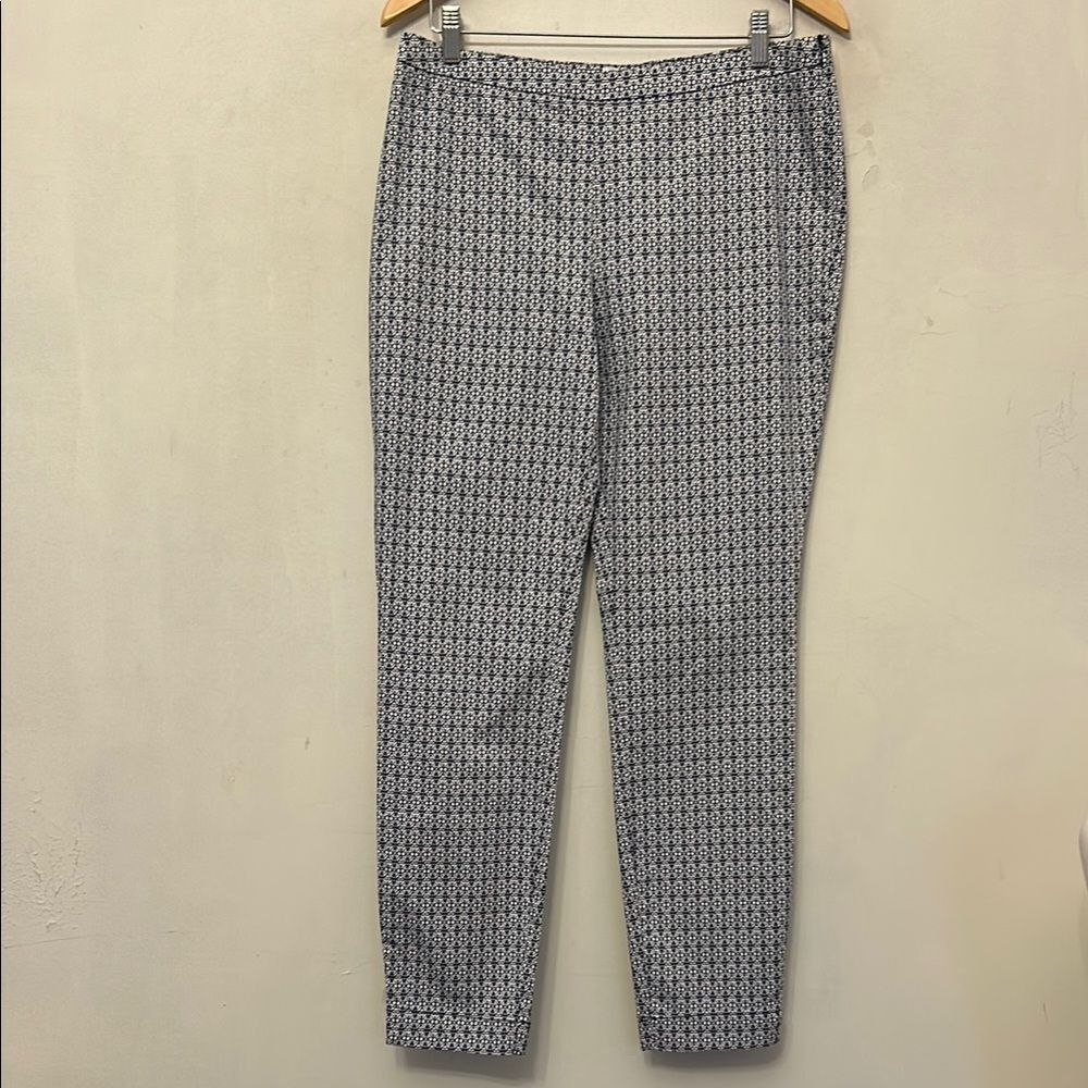 Tommy Bahama Blue and White Patterned side zip ankle pants Size 8 New